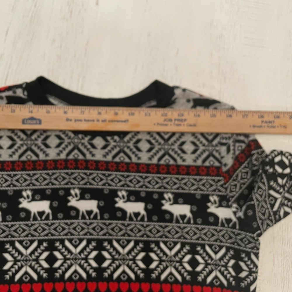 🎄No Boundaries Nordic Reindeer Lightweight Sweatshirt Sweater Top Size M 7-9 - Picture 5 of 6